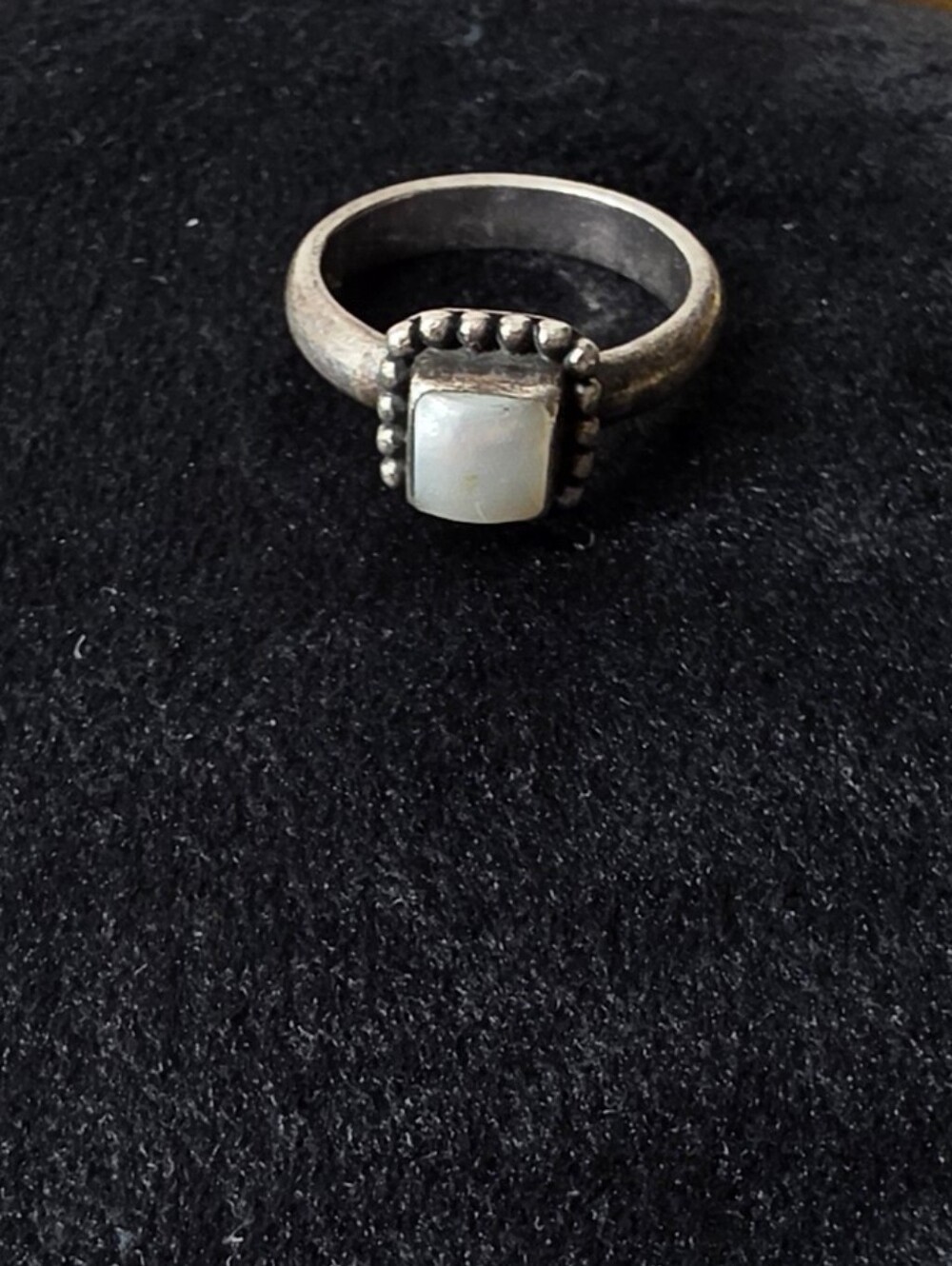 Silpada Sterling Silver Mother-of-Pearl Square Ring Size 6.5